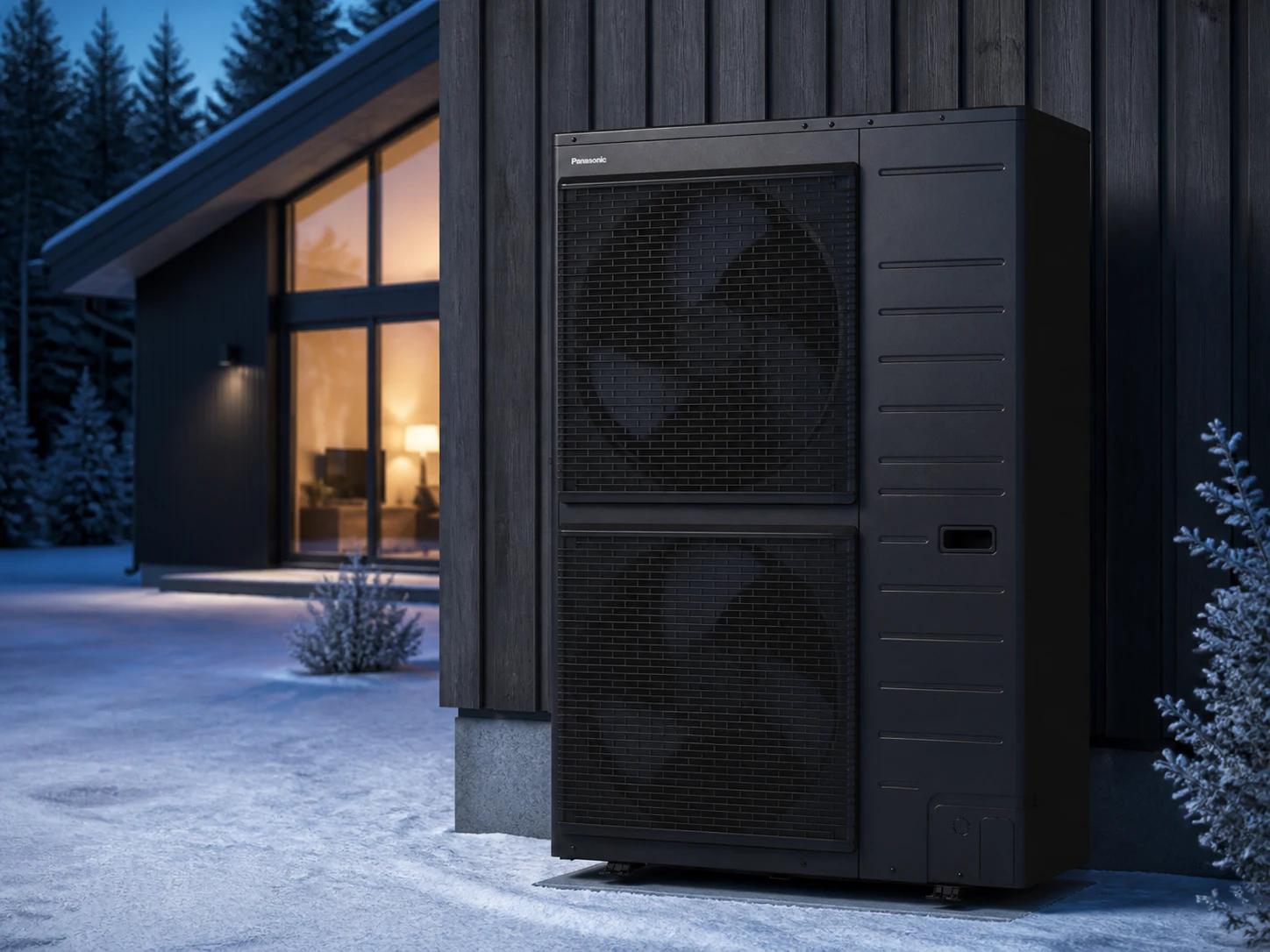 Panasonic luft/vattenvärmepump vid ett hus i vintermiljö